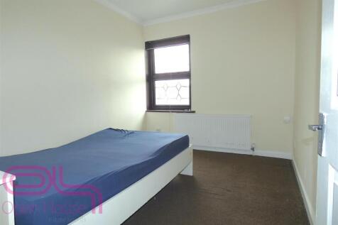 Bedroom 2-2.jpg