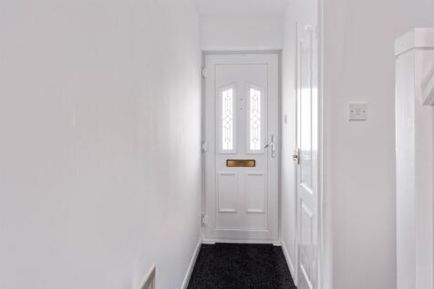 10 - Hallway 1.jpg
