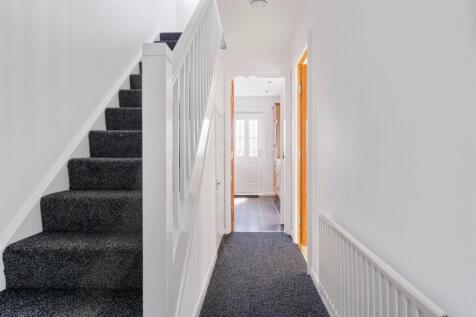 11 - Hallway 2.jpg