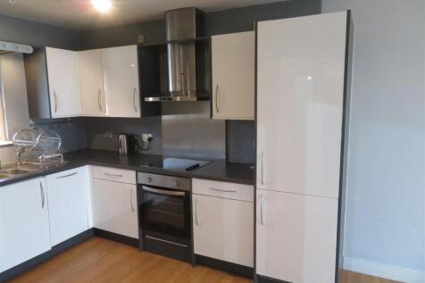 2 kitchen.JPG