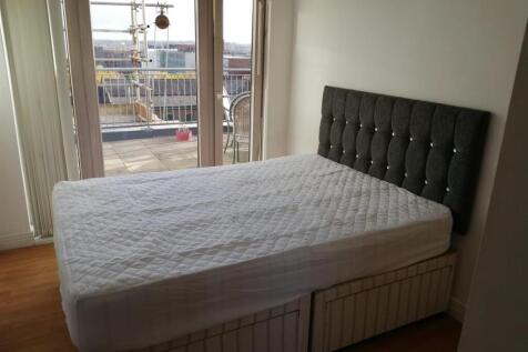 6 bedroom2.jpg