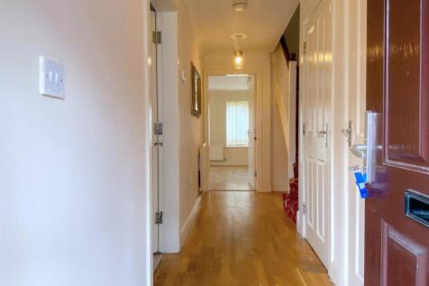 Entrance Hallway.jpg