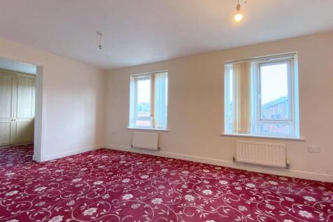 Master bedroom 1st floor.jpg
