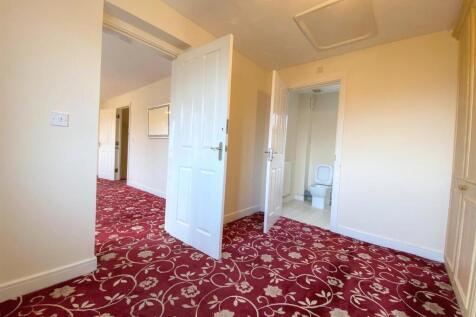 Dressing room 1st floor..jpg