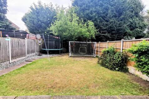 rear garden 1.jpg