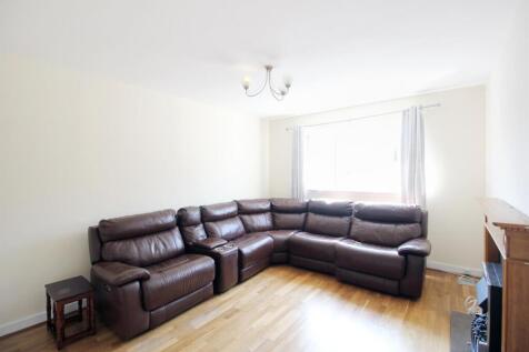 02 - Lounge 1.jpg