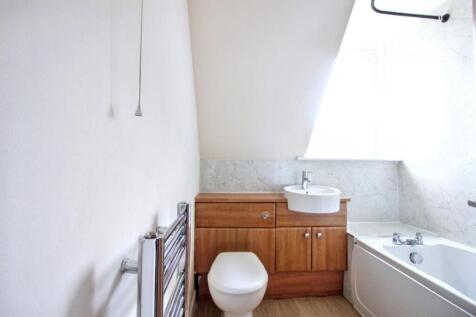 20 - Bathroom 1.jpg