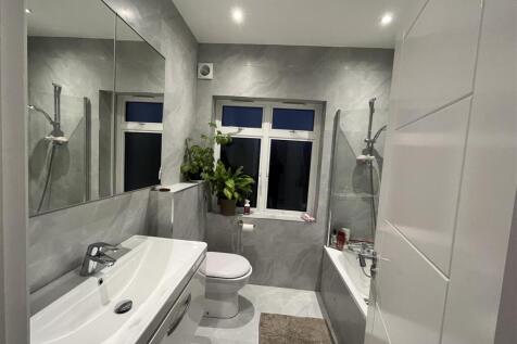 MF Bathroom.JPG