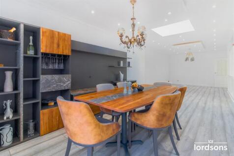 Lounge/Diner