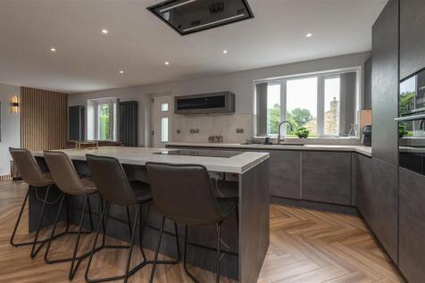 Kitchen Island Seating Area