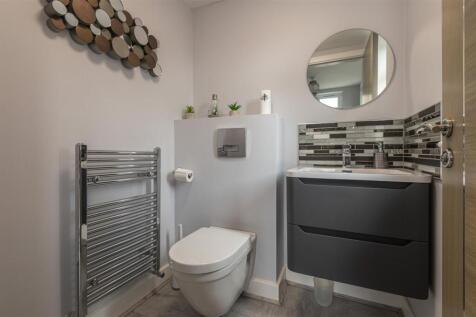 Downstairs Cloak WC