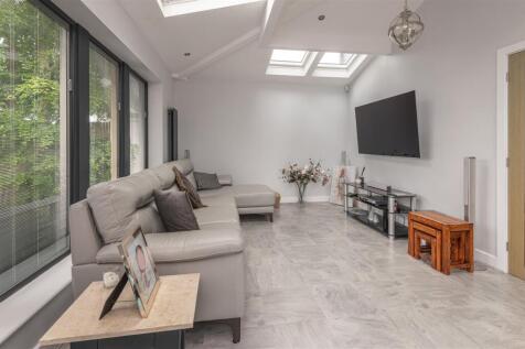 Garden/Living Room