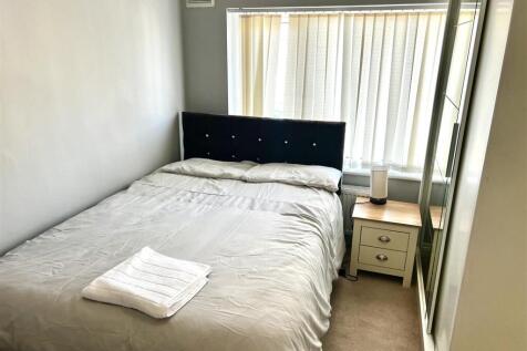Bedroom 22.jpg