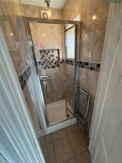 bathroom (2).jpeg
