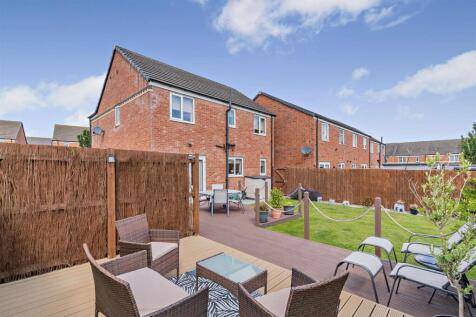 Outside - Back Garden