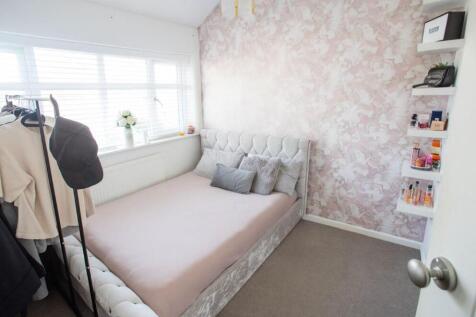 Bedroom 2.2.jpg