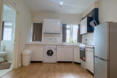Kitchen Area.jpg
