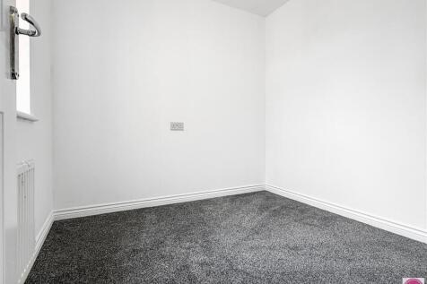Saw Mill Way, Burton on Trent (25).jpg
