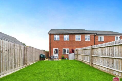 Magpie Close, Branston  (14).jpg