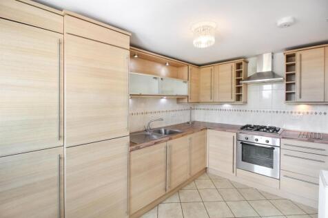 05 - Kitchen 1.jpg