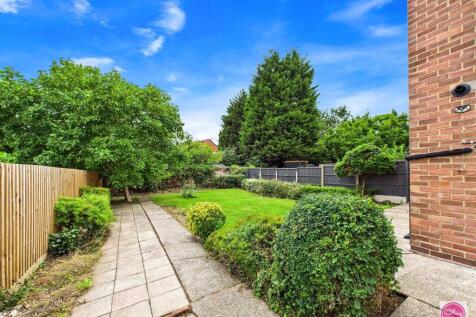 Faversham Road, Burton Upon Trent (25).jpg