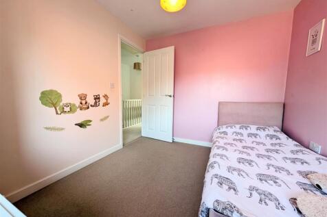 2nd bedroom 2.jpg