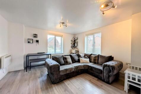 lounge 1.jpg
