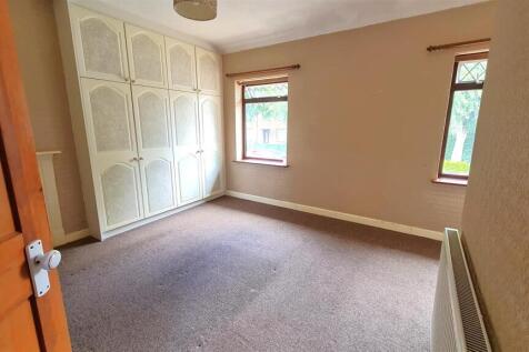 Bedroom One.jpg