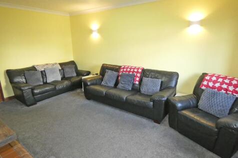2293lounge4.jpg