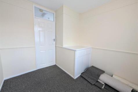 3rd bedroom 3.jpg