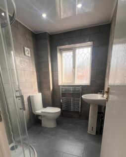 En-suite Bedroom 3