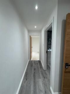 hallway (2).jpg
