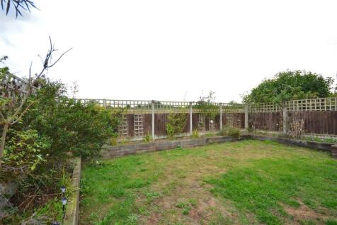 rear garden_269.JPG