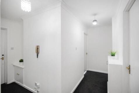 12 - Hallway.jpg