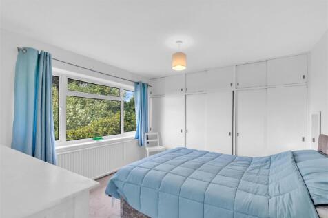 Bed 1a.JPG