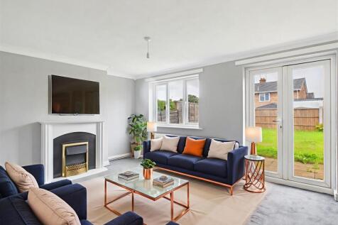 CAM05497G0-PR0031-STILL002_alt - Living Room - Mod