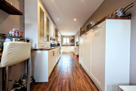 kitchen 1.jpg