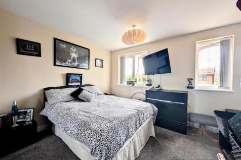 main bedroom 1.jpg