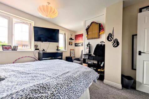 main bedroom 3.jpg