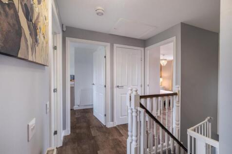 Hallway 4.jpg