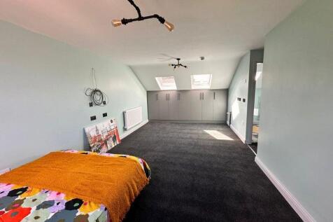 Studio Room