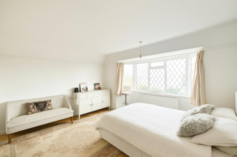 bedroom 2.3.png