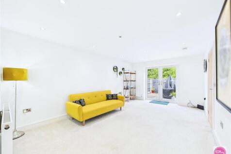 Cross Street, Castle Gresley (7).jpg