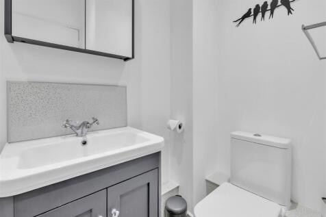 bathroom a.JPG