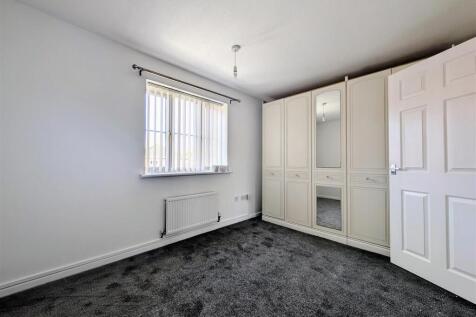 bedroom 2 1.jpg