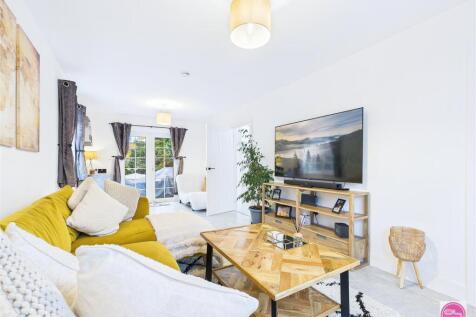 Main Street, Overseal (14).jpg