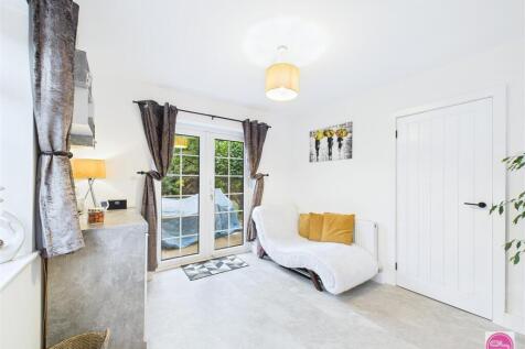 Main Street, Overseal (17).jpg