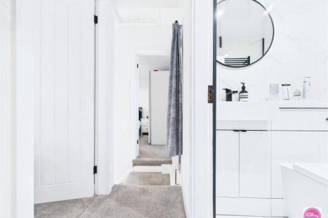 Main Street, Overseal (19).jpg