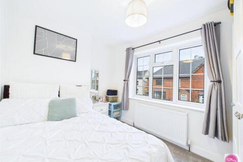 Main Street, Overseal (24).jpg