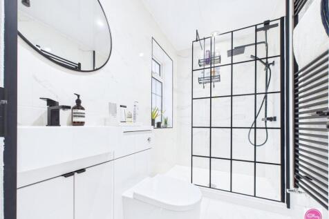 Main Street, Overseal (27).jpg